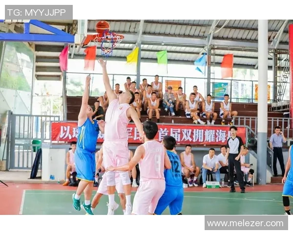 演员与足球球星的深厚情谊揭秘 从银幕到赛场的热血故事